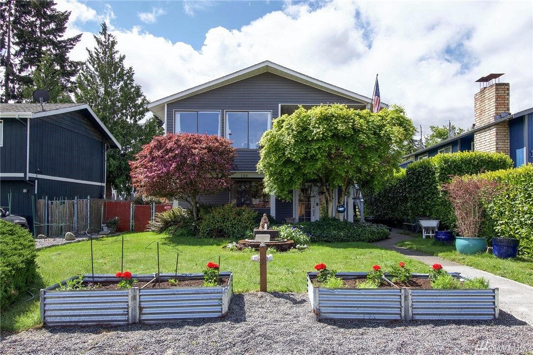 Property Photo: 130 E Vashon Ave WA 98362