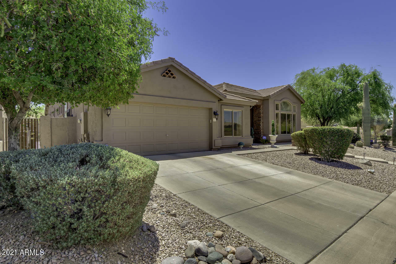 Property Photo:  3821 N Morning Dove Circle  AZ 85207 