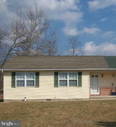 Property Photo:  11 Grist Mill Drive  PA 17237 