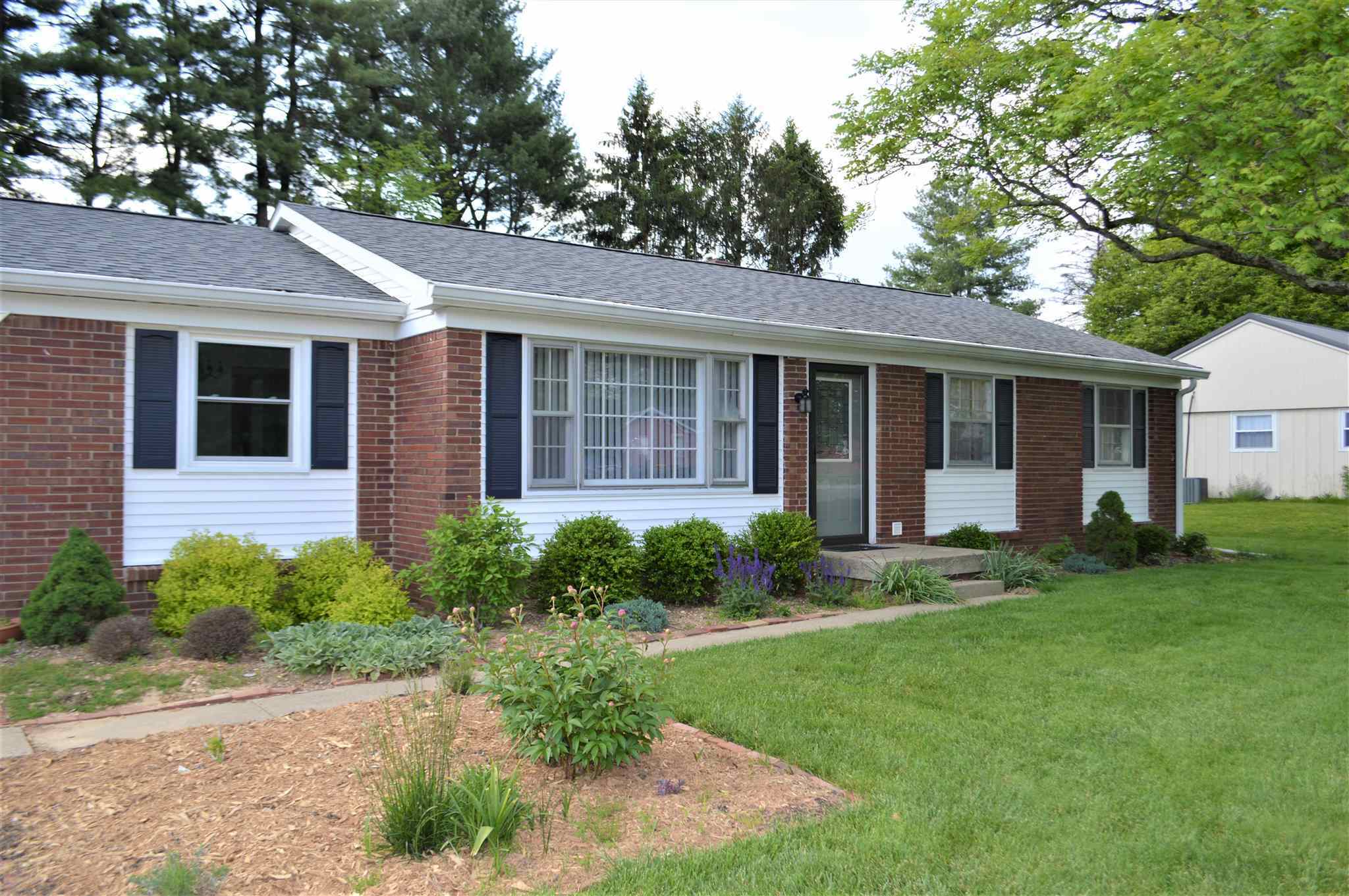 Property Photo:  4303 E Stephens Drive  IN 47408-2963 