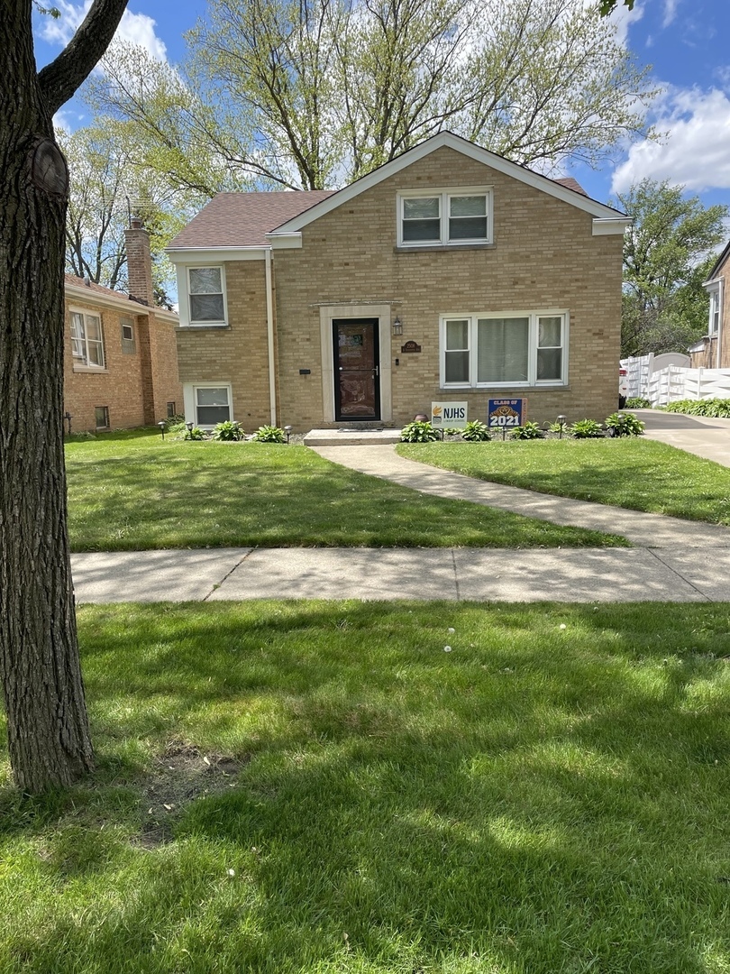 Property Photo:  2508 S 16th Avenue  IL 60155 