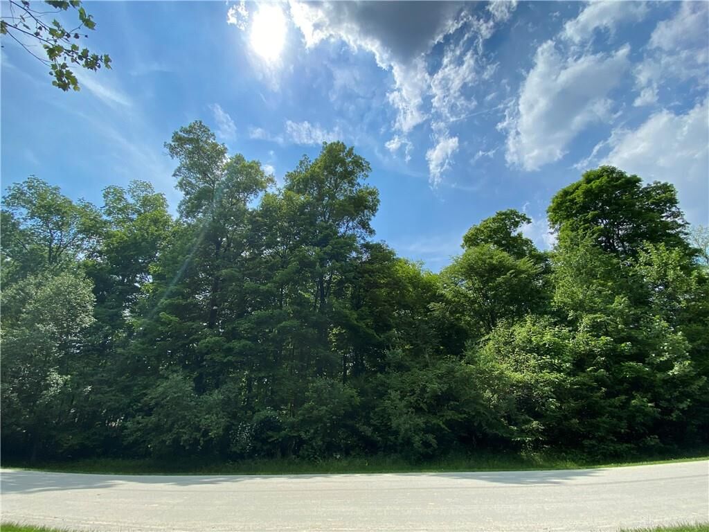 Property Photo: 18 Shepherds Way OH 45113