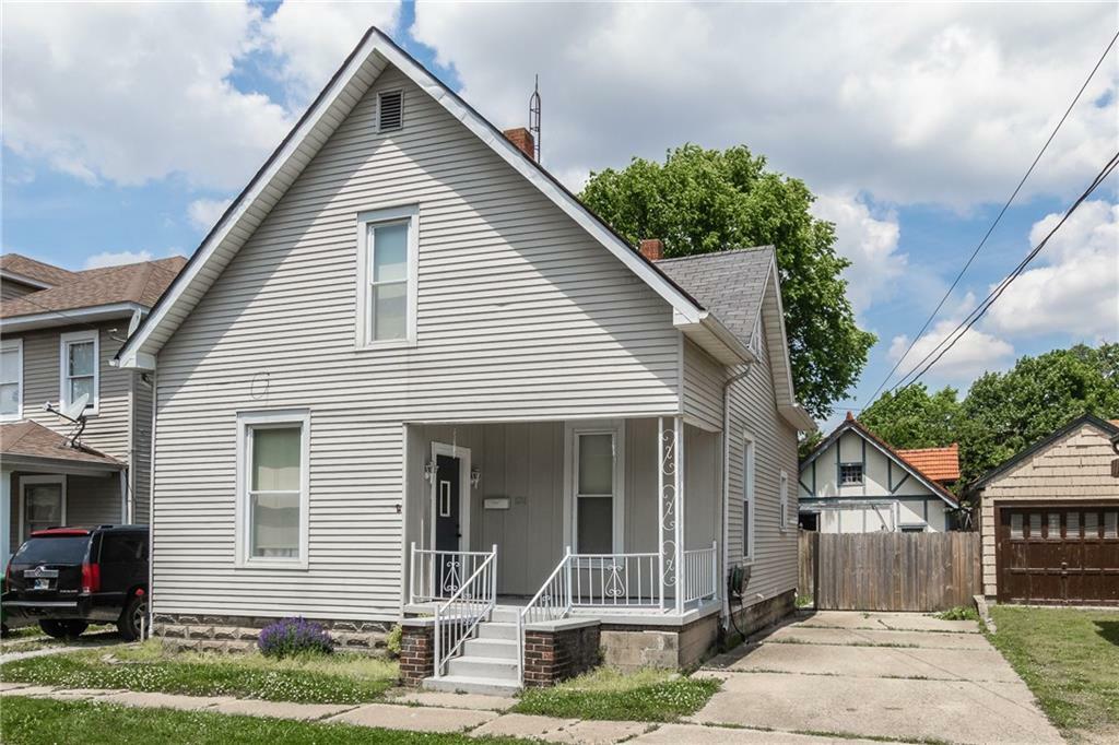 Property Photo:  1216 Lincoln Avenue  IN 47362 