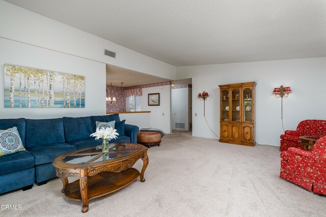 Property Photo:  998 Montgomery Avenue  CA 93004 