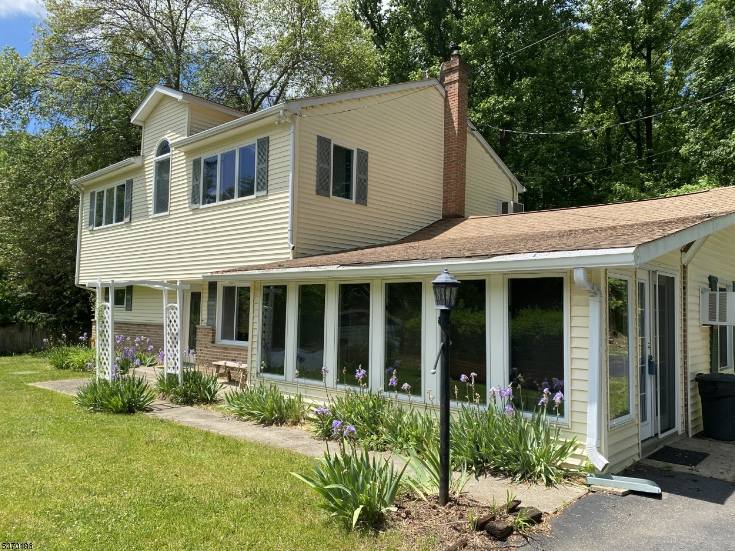 Property Photo:  101 Mountain Top Rd  NJ 08826 