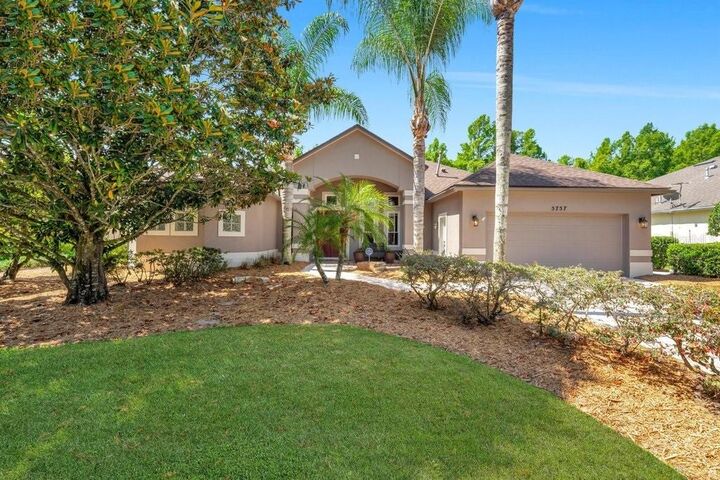 Property Photo: 5757 Aloma Woods Boulevard FL 32765