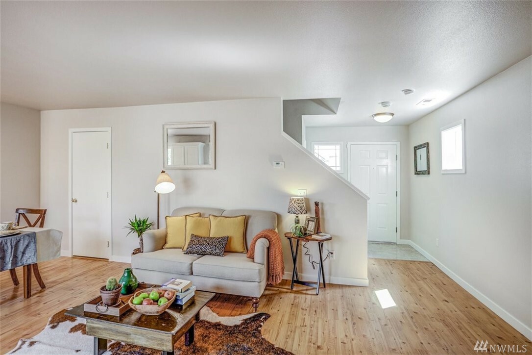 Property Photo: 33002 41st Wy S WA 98001