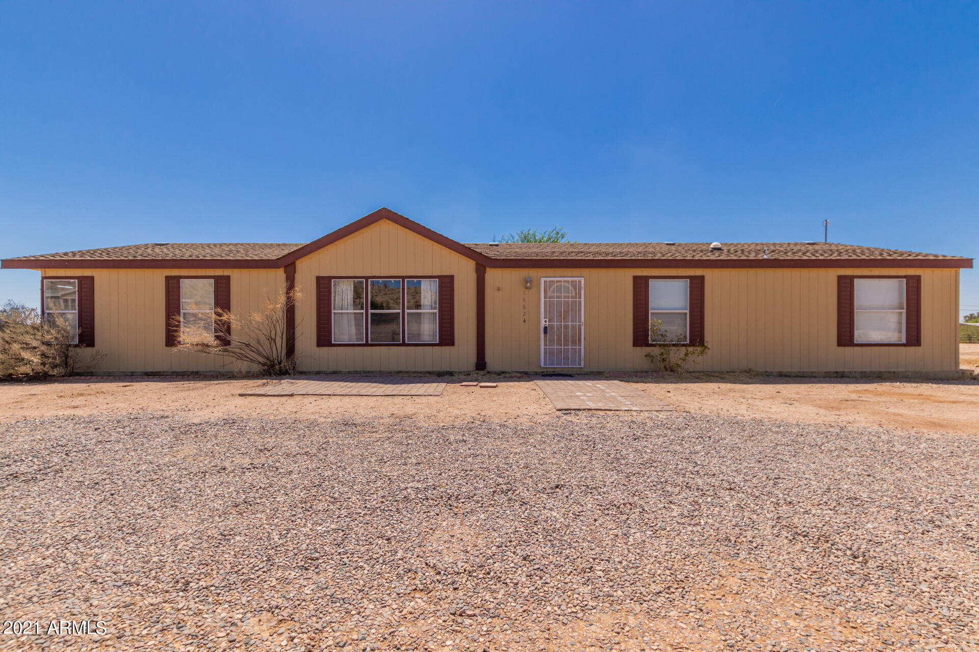 Property Photo:  16624 S 201st Drive  AZ 85326 