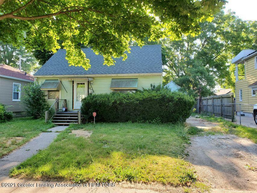 Property Photo:  722 Durant Street  MI 48915 