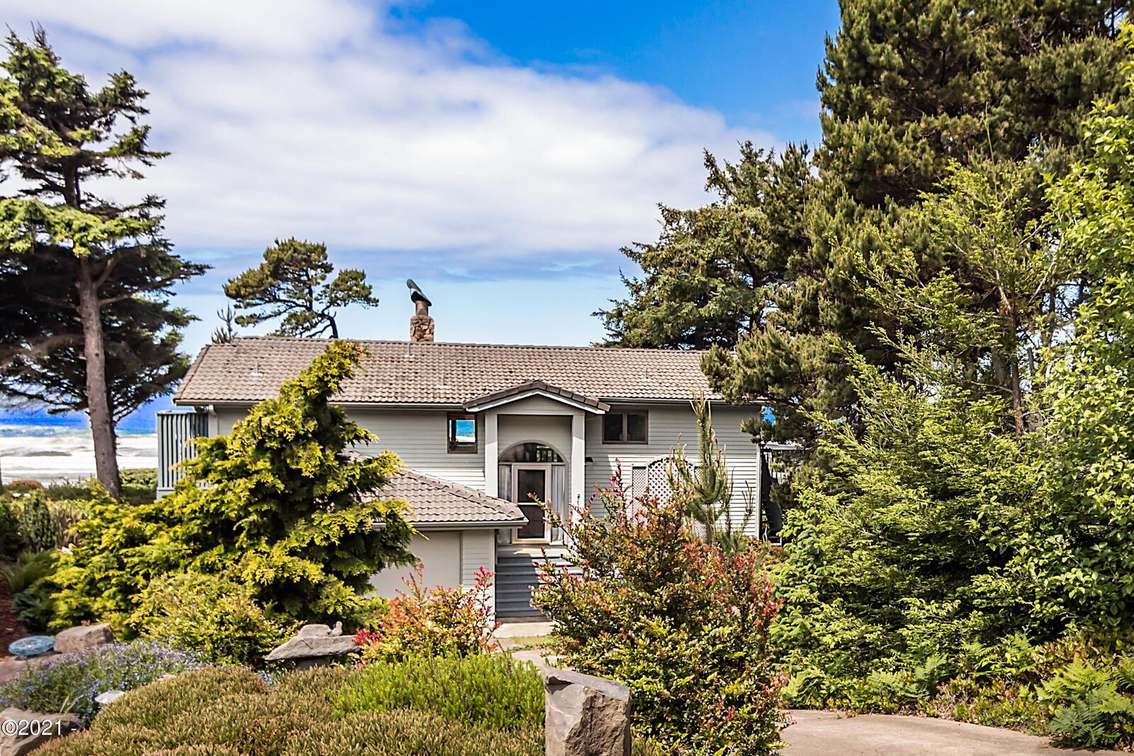 Property Photo:  2585 NW Pacific Street  OR 97365 