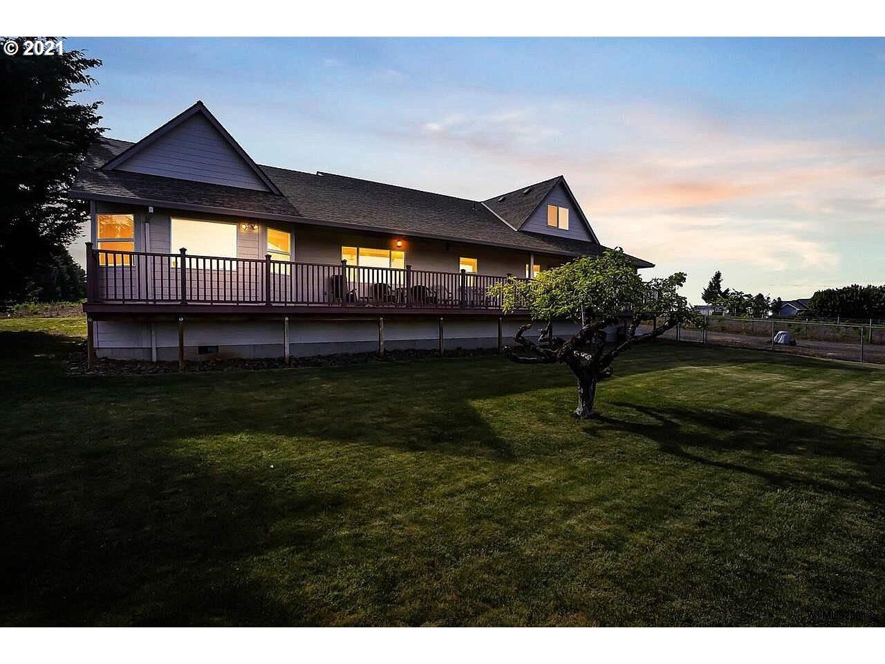 Property Photo: 20830 SE Cherry Blossom Ln OR 97101