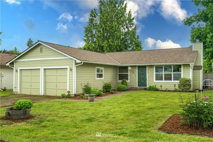 Property Photo:  21625 SE 237th Street  WA 98038 