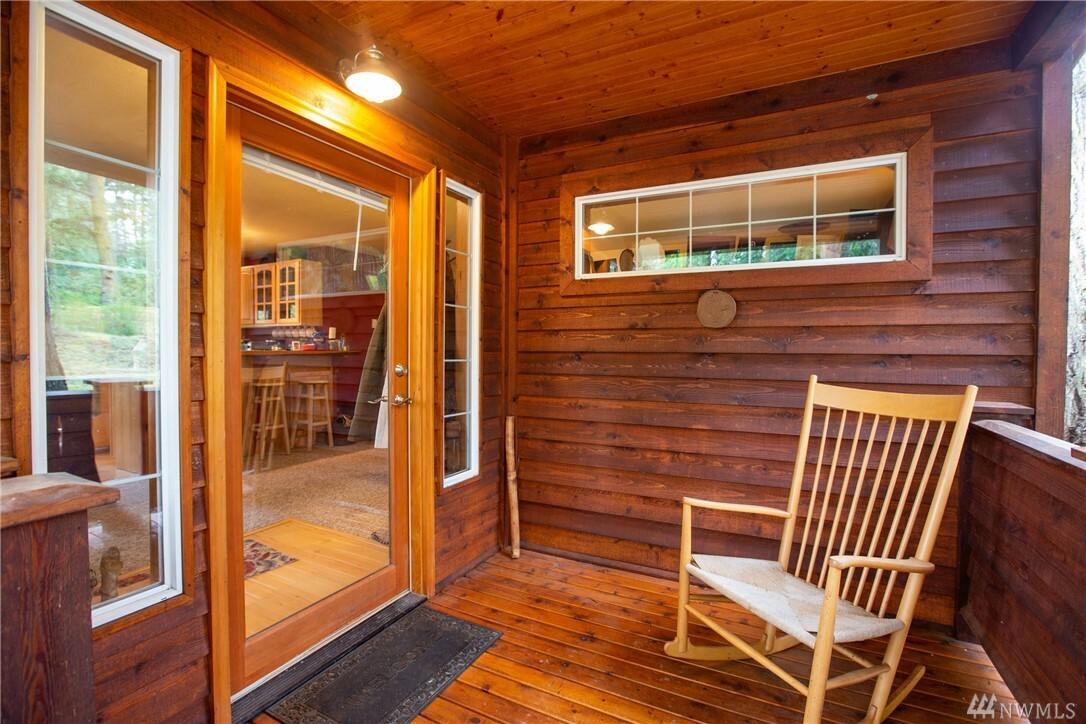 Property Photo: 166 White Point Rd WA 98250