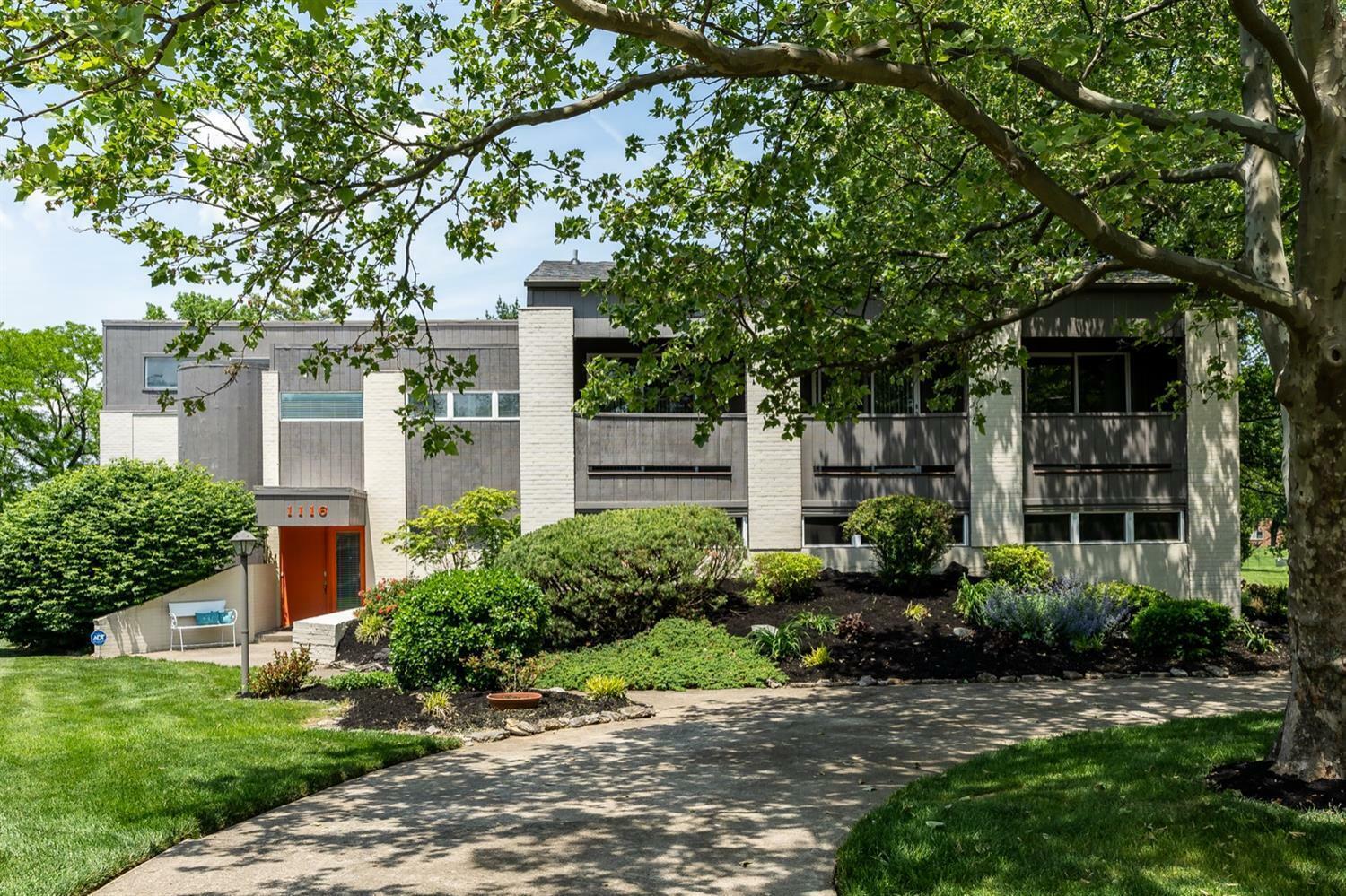 Property Photo: 1116 Inner Cir OH 45240