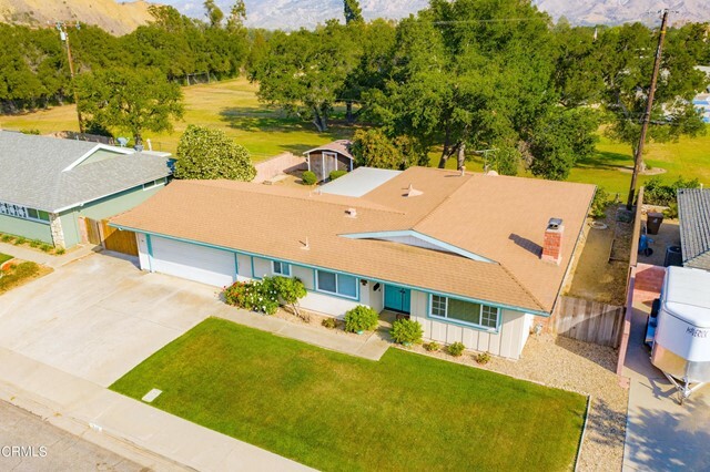 Property Photo:  1246 Maple Street  CA 93060 