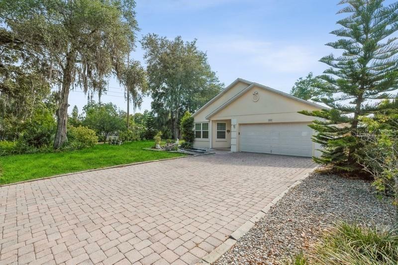 Property Photo:  880 Pecan Court  FL 32765 