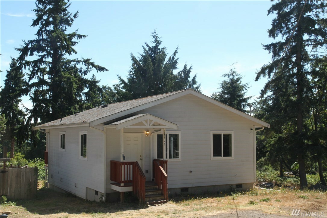 Property Photo:  18528 4th Ave NE  WA 98392 