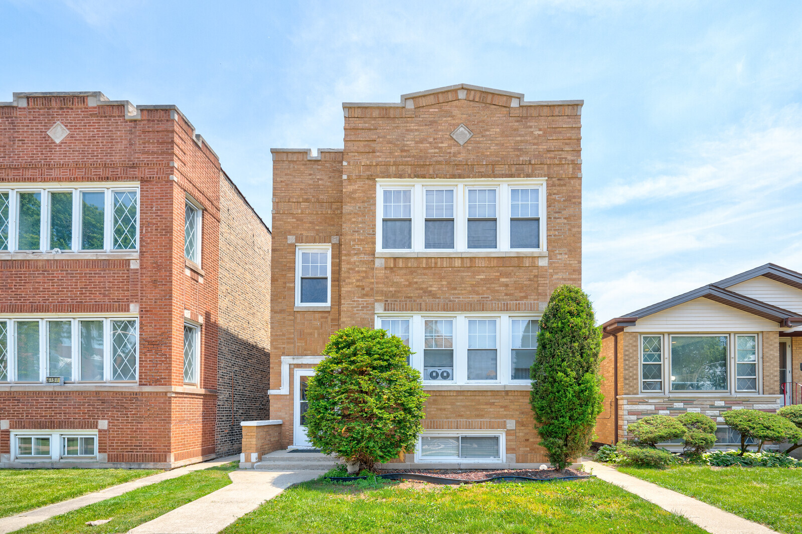 Property Photo:  6153 S Major Avenue  IL 60638 