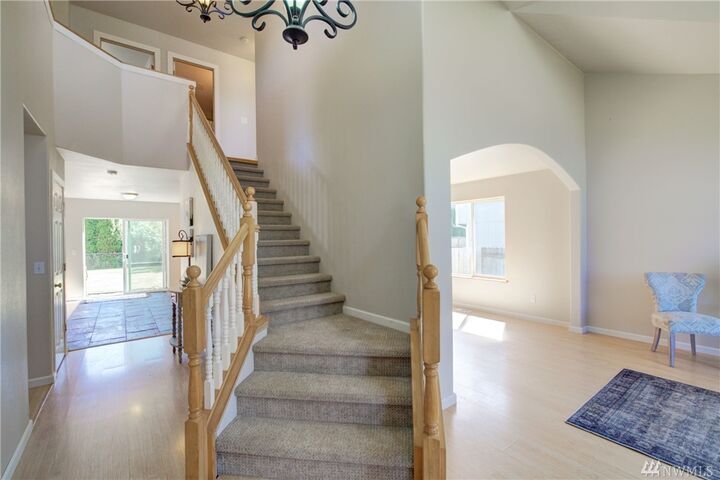 Property Photo: 120 Bent Tree Lane WA 98047