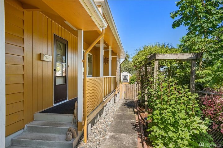 Property Photo: 5029 S Thompson Ave WA 98408