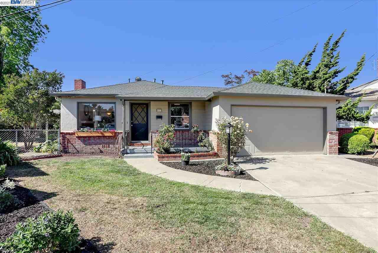 Property Photo:  5927 Cinnabar Ct  CA 94560 