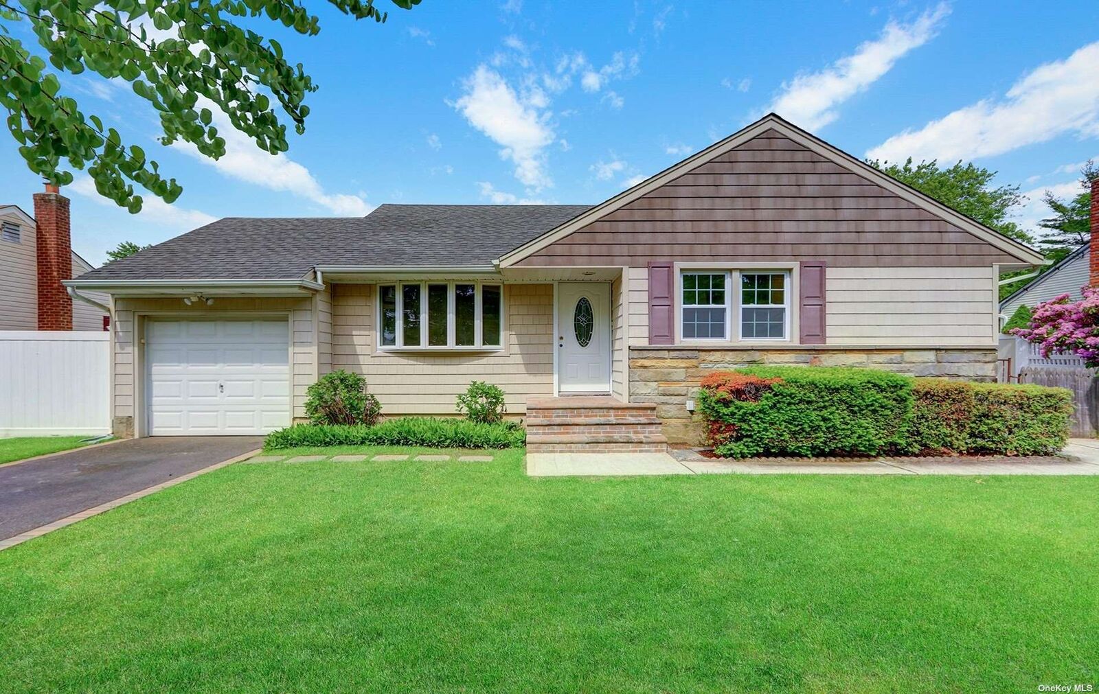 Property Photo:  19 Seneca Drive  NY 11758 