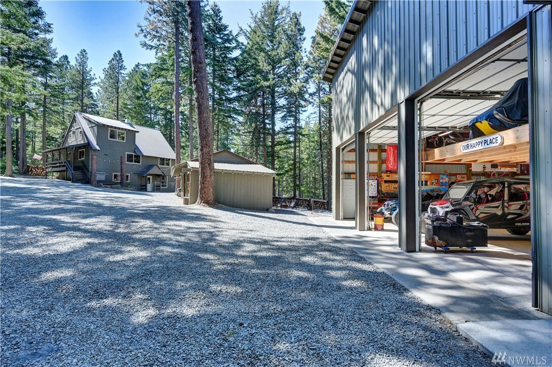 Property Photo:  1291 Sky Meadows Dr  WA 98922 