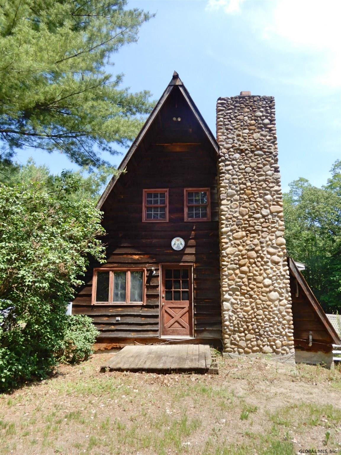 Property Photo:  618 Master Street  NY 12094 