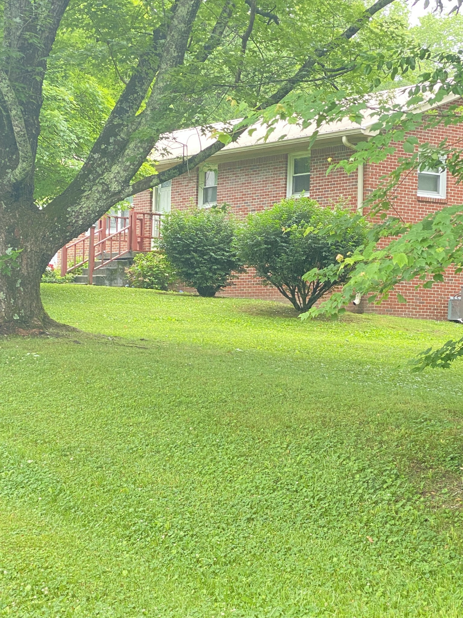 Property Photo:  178 Coke St  TN 37387 