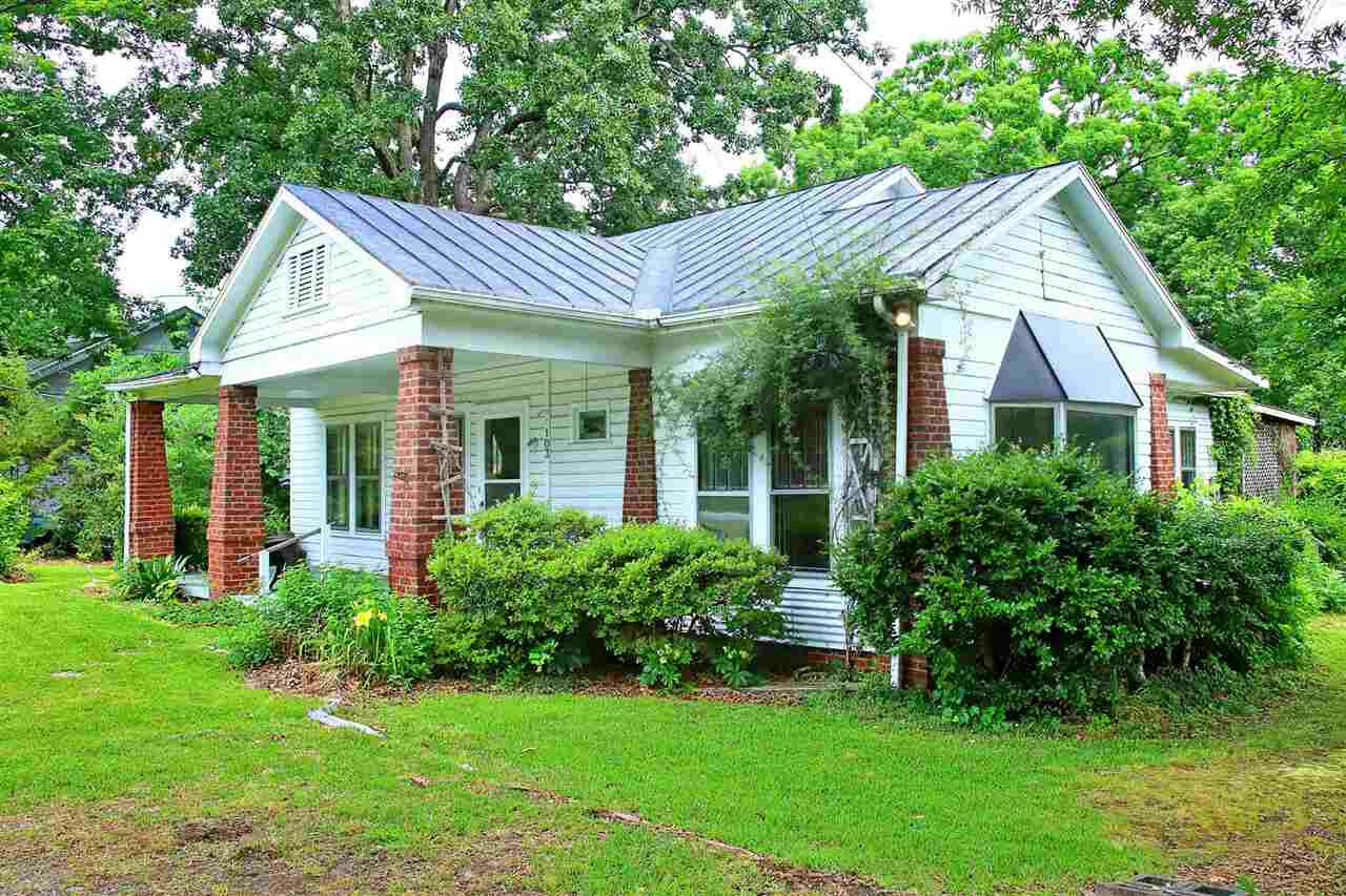 Property Photo:  103 E Church Street  NC 27522 