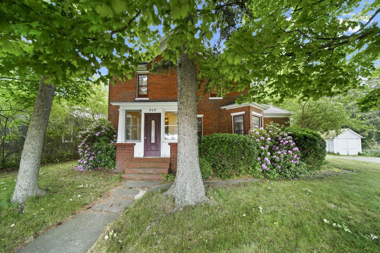 Property Photo:  209 Wilson Street  MI 49408 