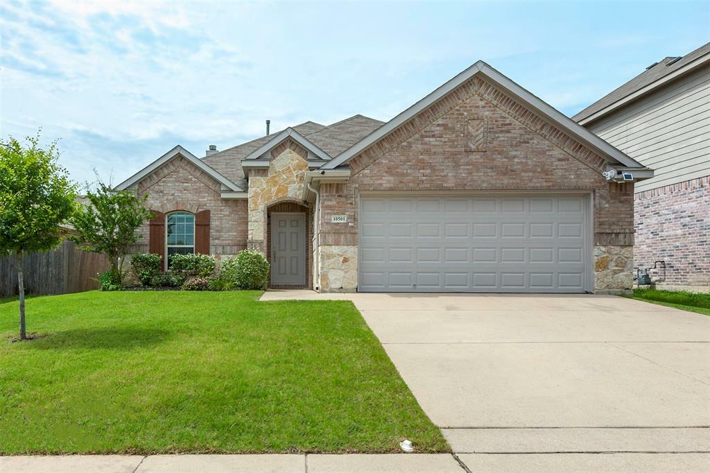 Property Photo:  10501 Unity Drive  TX 76108 