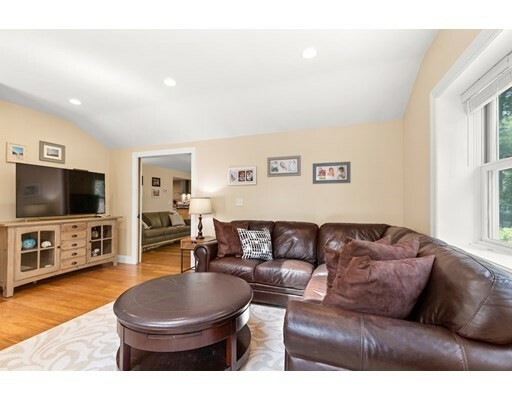 Property Photo: 25 Moose Hill Pkwy MA 02067