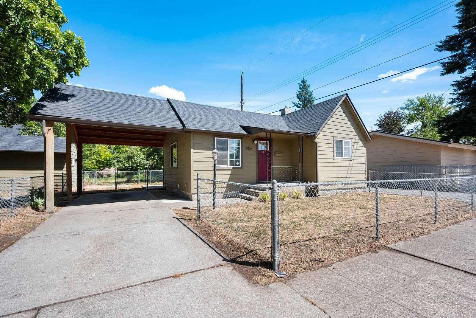 Property Photo: 2016 N Elm St WA 99205-4131