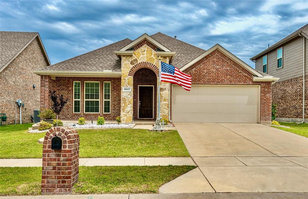 Property Photo:  3617 Fordham Street  TX 75036 