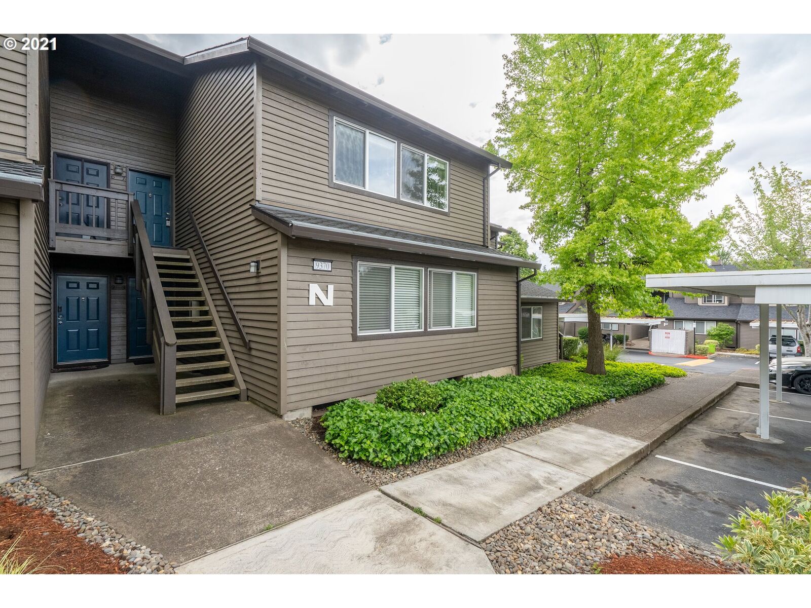 Property Photo: 9370 SW 146th Ter N7 OR 97007