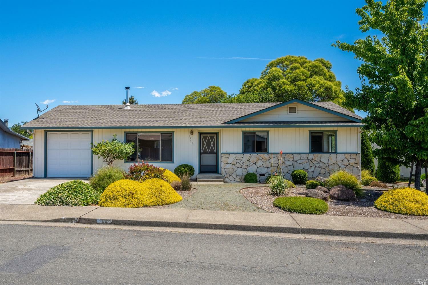 1541 Carrigan Lane  Ukiah CA 95482 photo