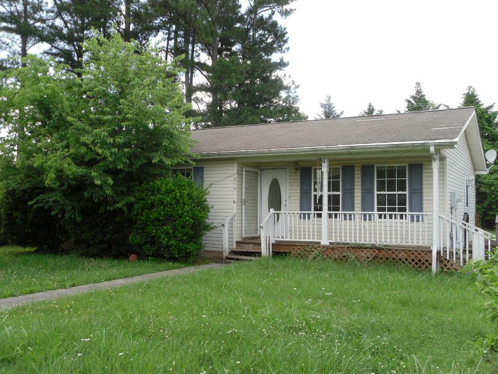 Property Photo:  810 Maple Lane  TN 37354 