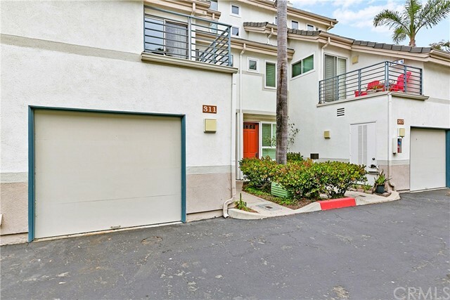 Property Photo:  311 Blue Dolphin Drive  CA 93041 