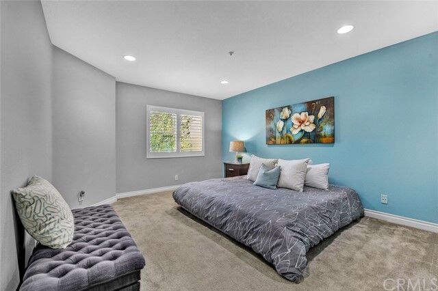 Property Photo:  2960 Champion Way 509  CA 92782 