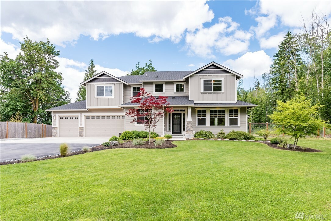 Property Photo: 3526 183rd Dr NE WA 98290