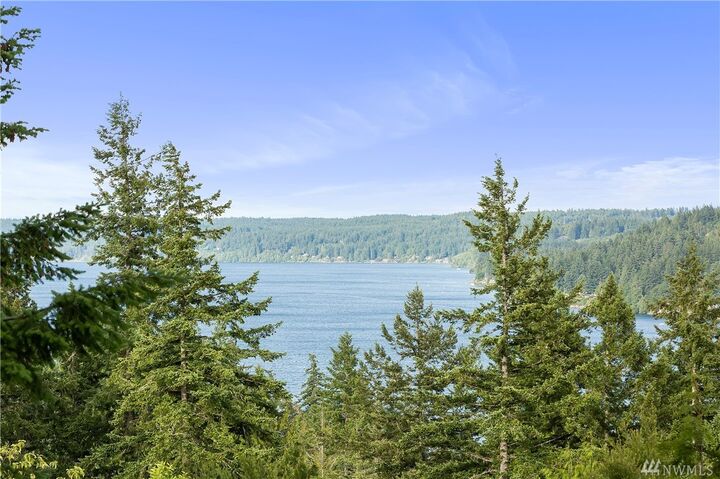 Property Photo: 14581 NW Honeyhill Lp WA 98380
