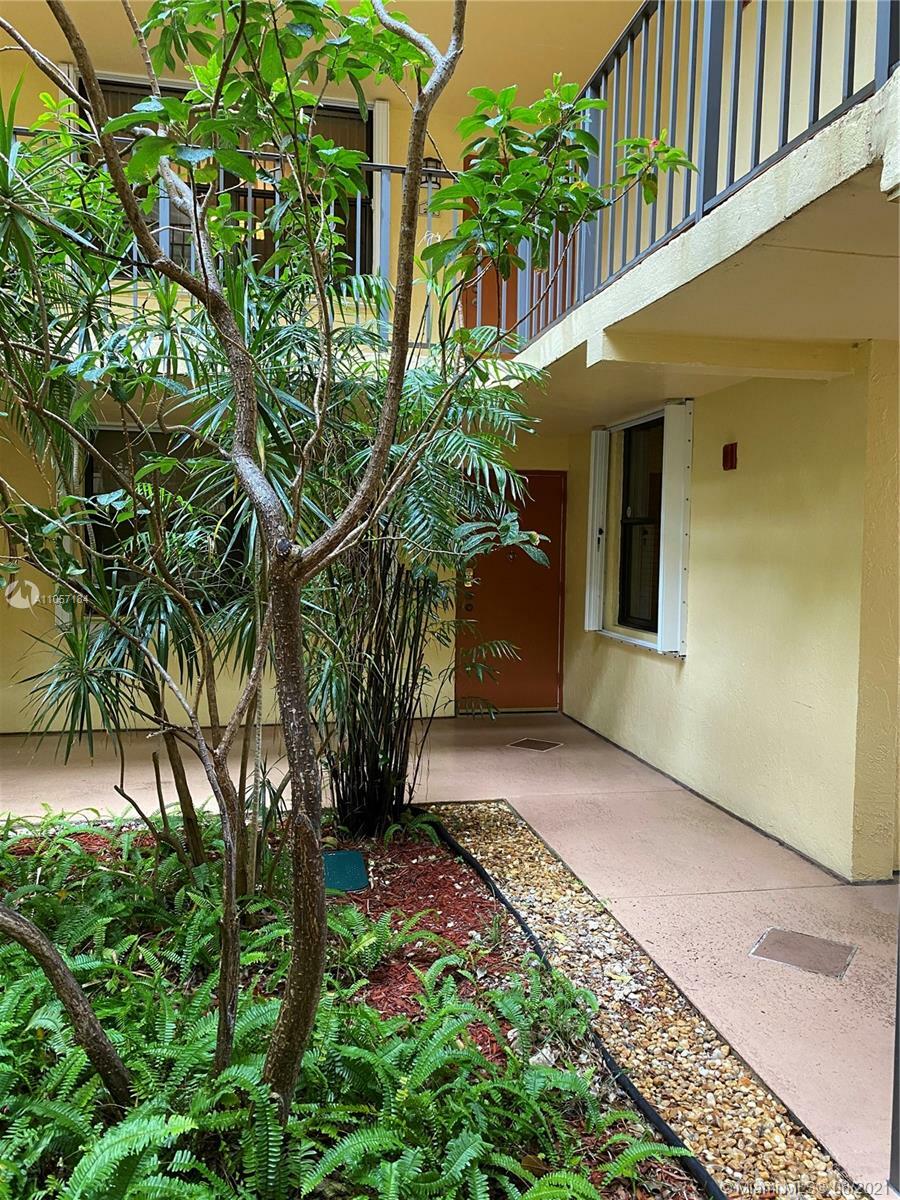 Property Photo:  3440 NE 192nd St 1R-A  FL 33180 
