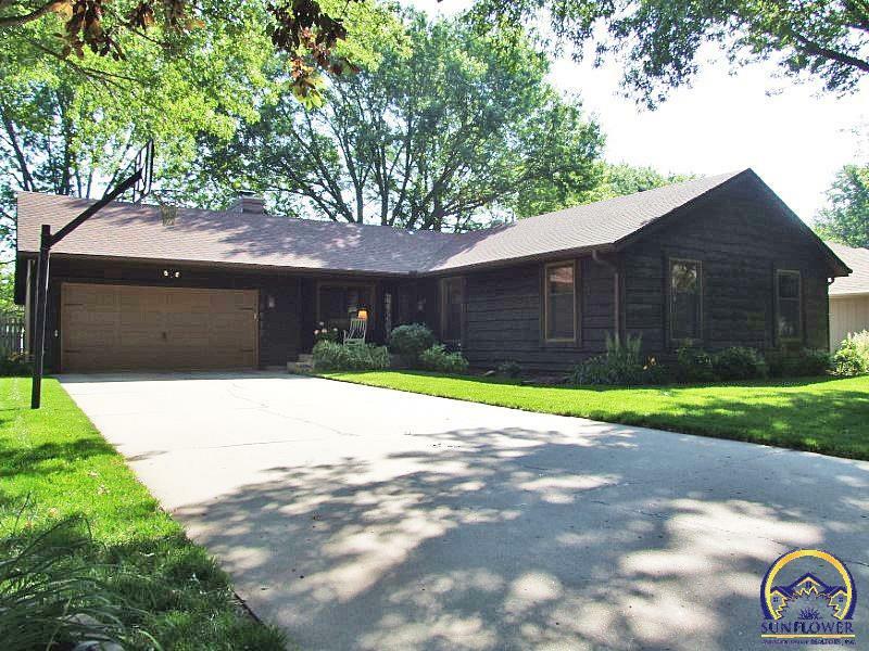 Property Photo:  5972 SW 24th Ter  KS 66614 