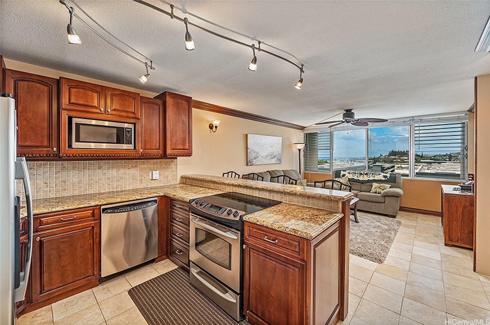 Property Photo:  46-255 Kahuhipa Street A605  HI 96744 