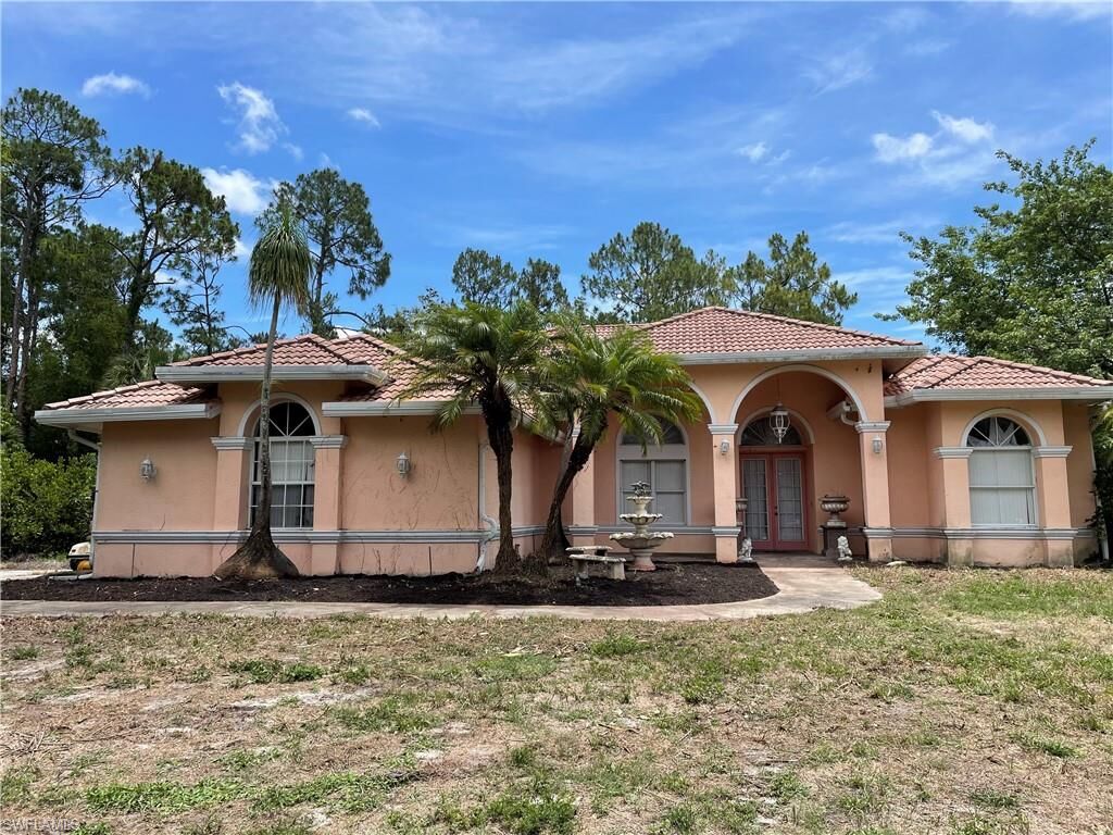 Property Photo:  3150 Safe Harbor Dr  FL 34117 