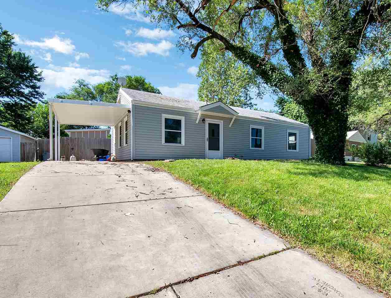 Property Photo:  6568 N West Park View St  KS 67219 