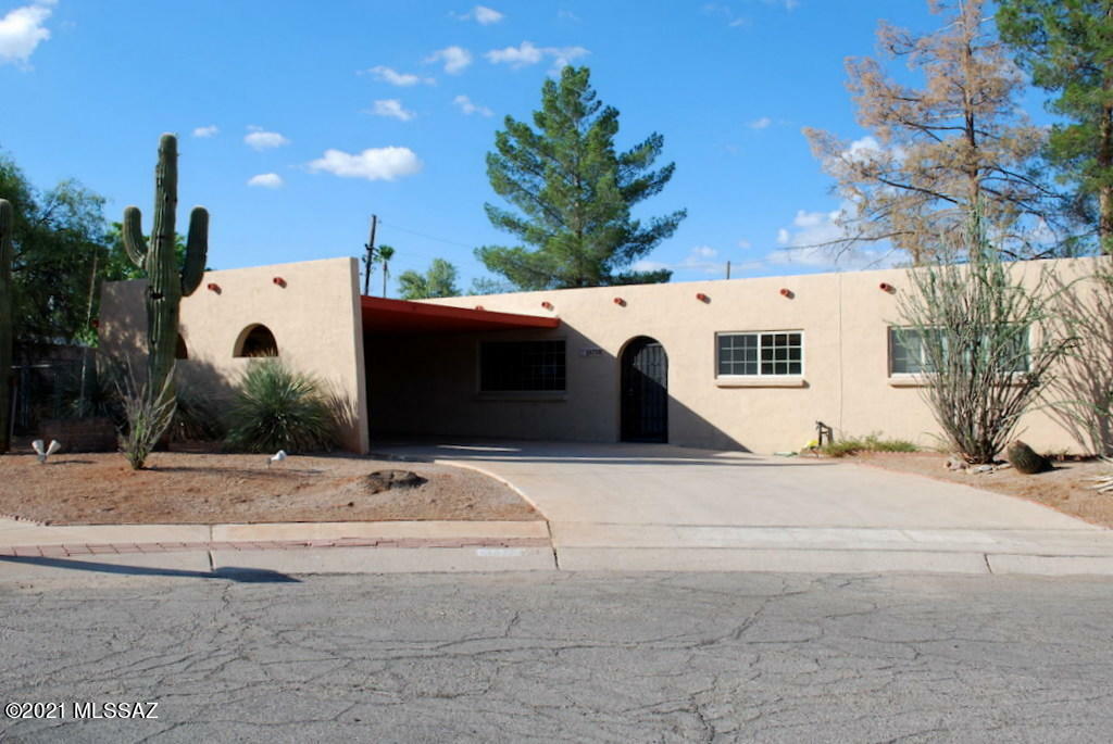 Property Photo:  8670 E 24th Street  AZ 85710 