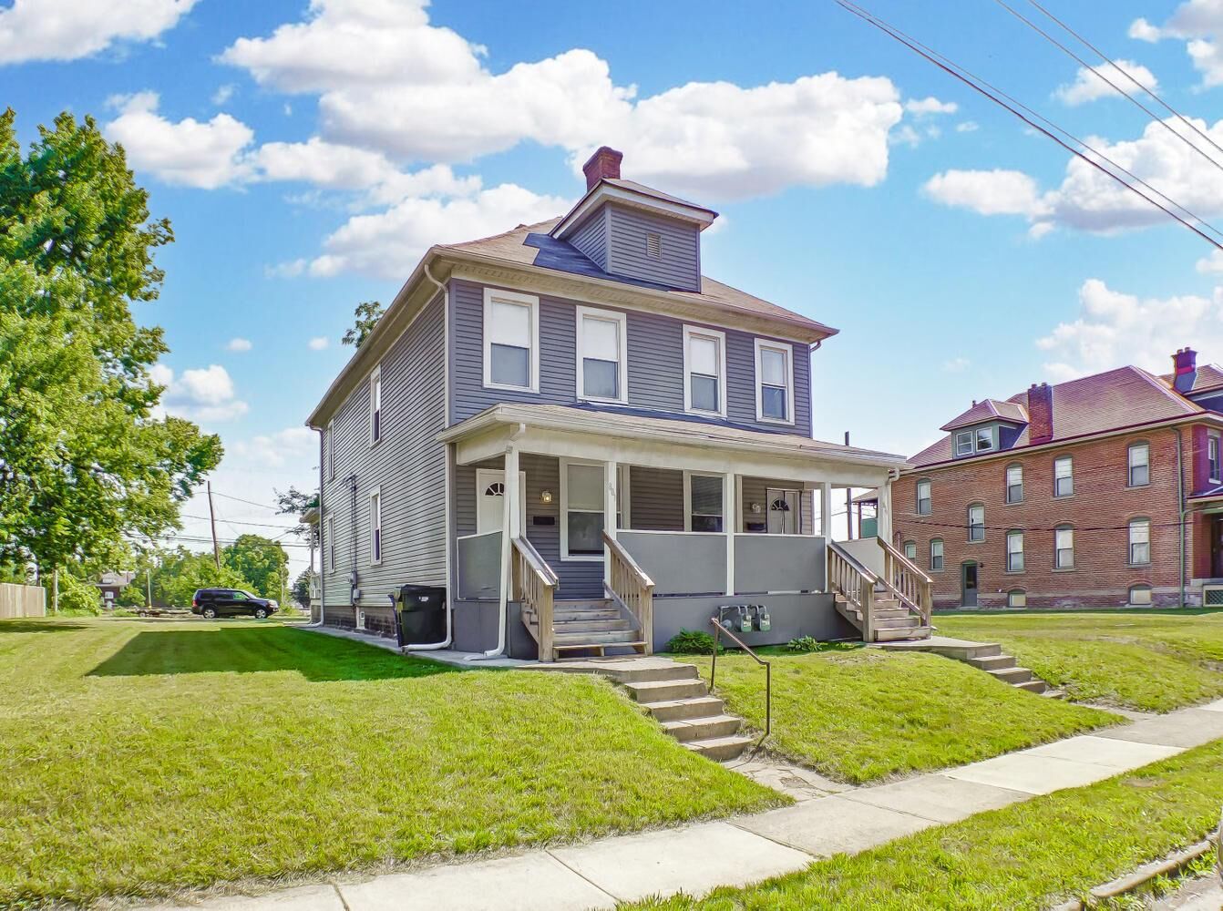Property Photo: 879-881 E Fulton Street OH 43205