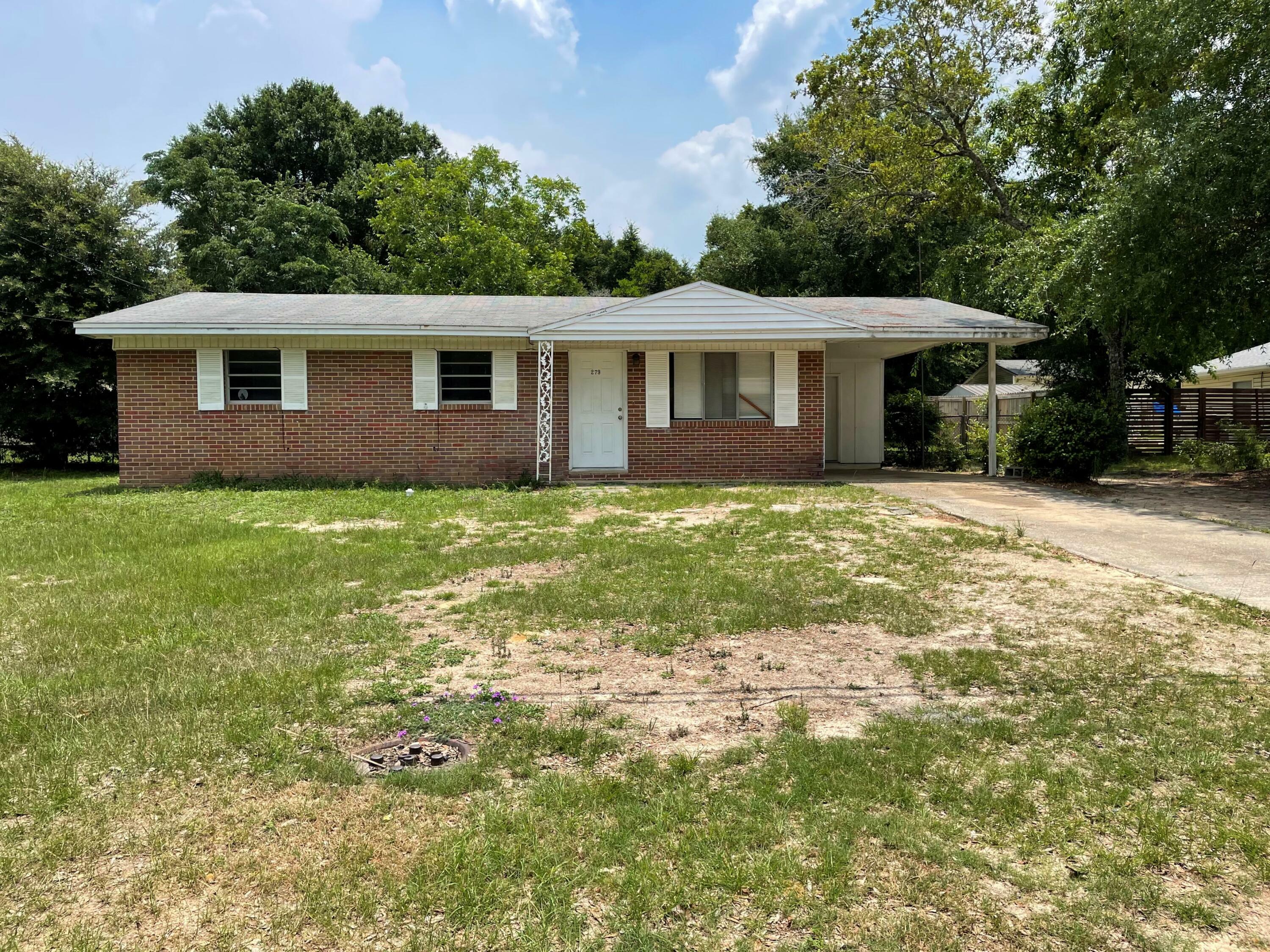 Property Photo:  279 Lindberg Street  FL 32536 